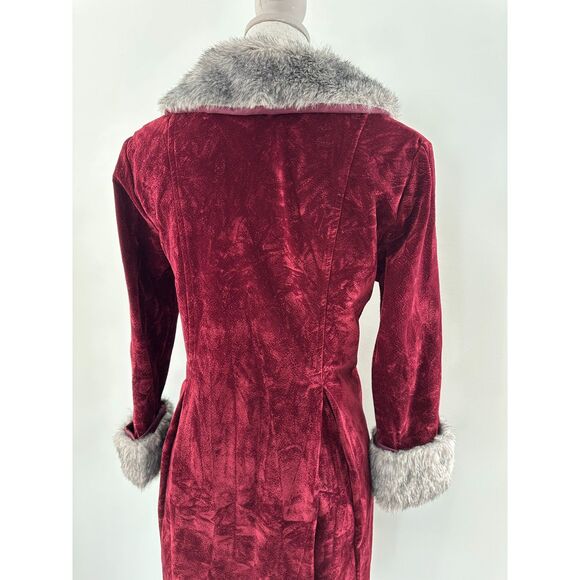 90s Vintage Red Velvet Coat with Faux Fur Trim Elegant Winter Style Girls 14/16 - Picture 6 of 11